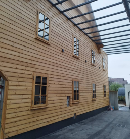 Fasada iz lesa Ljubljana