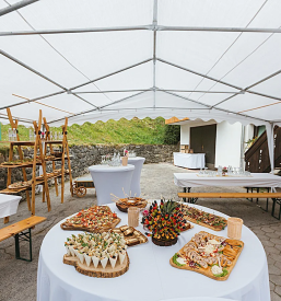 Poceni šotori za zunanje dogodke