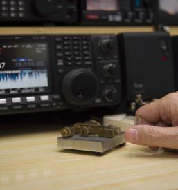 Predavanje o vzpostavljanju radijskih zvez Moravče