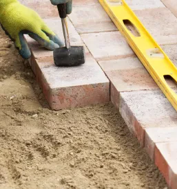 Ugodni tlakovci in robniki Pomurje