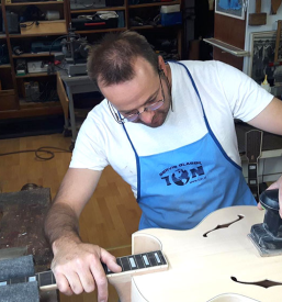 Popravilo glasbil Ljubljana, Slovenija