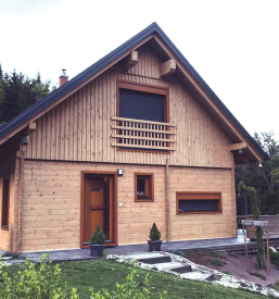 Lesense stene in sušenje lesa Radlje ob Dravi, Koroška, Slovenija