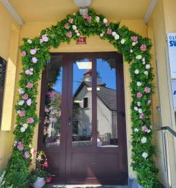 Cvetlični aranžma za poroko Logatec