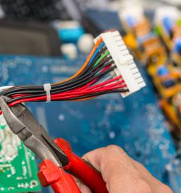 Ugoden nadzor izvedbe elektroinštalacij Slovenija