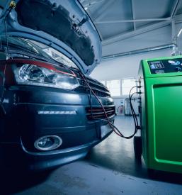 Servis hladilnih naprav, klimatskih naprav in izolacije vozil v Ljubljani