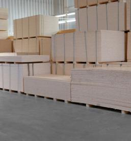 pretovarjanje, skladiščenje