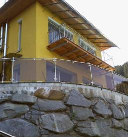 Steklene ograje in steklene tuš kabine Slovenija