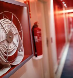 Fachgerechte Wartung von Feuerlöschern und Hydranten in Slowenien und Österreich