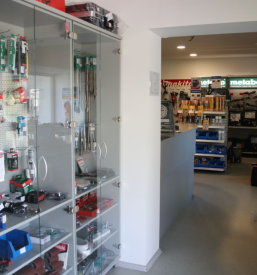 Veleprodaja materiala za industrijo Slovenija