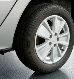 Pregled tlaka v pnevmatikah Maribor