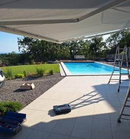 Nakup nadstreška Goriška