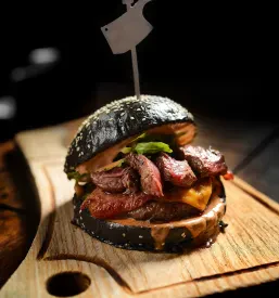 Burger, steak v Limbušu