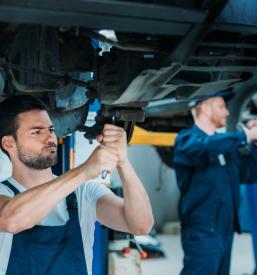 Popravilo motornih vozil