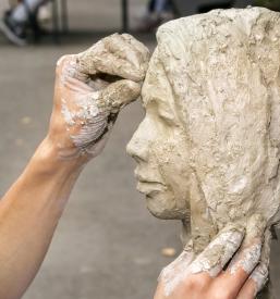 Umetnost Šentjernej, Slovenija