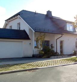 Kvalitetna garažna vrata Gorenjska