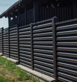 Strokovna montaža panelnih hišnih ograj Posavje