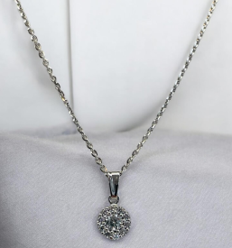 Ugoden srebrn nakit Dolenjska