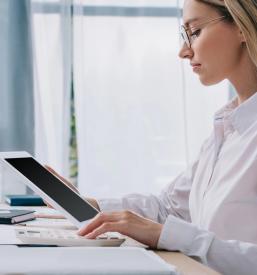 HR outsourcing Slovenija