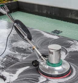 Globinsko čiščenje sedežnih garnitur in oblazinjenega pohištva