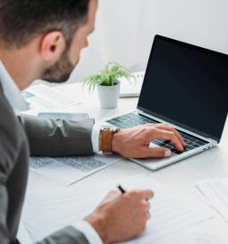 Dober lektor za strokovna besedila Maribor