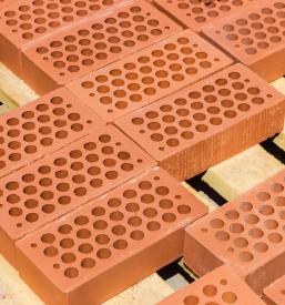 Izdelava opečnatih elementrov za gradnjo Pomurje