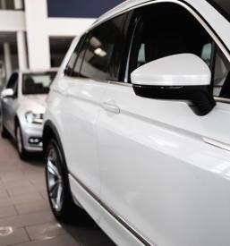 Prodaja in odkup kvalitetnih osebnih vozil Osrednjeslovenska