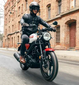 Odkup motornih koles Izola, Obala