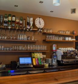 Jedi po naročilu, domači skutni štruklji z vročim sadjem Velenje Savinjska