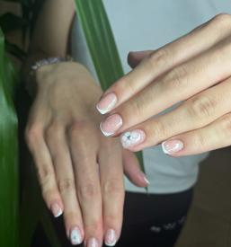 Podaljševanje nohtov, gelish nohti Novo mesto, Krško, Dolenjska