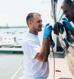 Günstiger Bootsbau und nautische Reparaturen Deutschland, Österreich