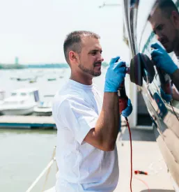 Günstiger Bootsbau und nautische Reparaturen Deutschland, Österreich
