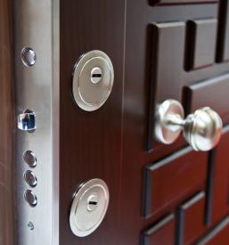 Prodaja kljuk za notranja vrata Slovenija