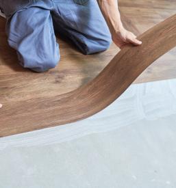 Polaganje vinila in laminata Podravska