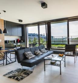 Izdelava in vgradnja lesenih oken po meri Slovenija