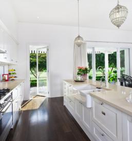 Nepremičninski agent Slovenija