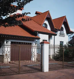 Tlakovanje Škofja Loka