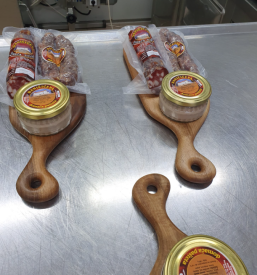 Domače suhe salame Boštanj