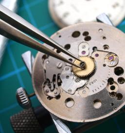 Popravljanje dragocenih ur Slovenija