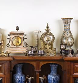 Service of old clocks