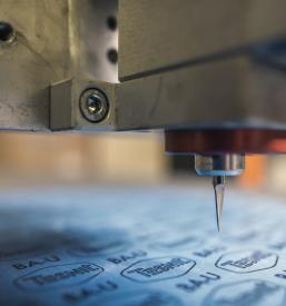 Tesnila po naročilu Slovenija