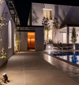 Area piscina a disposizione degli ospiti del resort Ljubljana