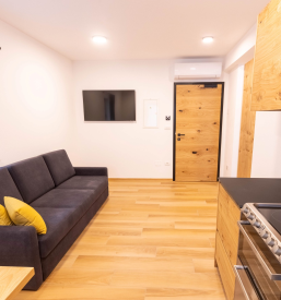 Ugoden hotel v Škofji Loki