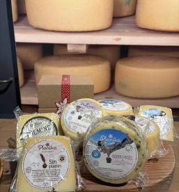 Prodaja mlečnih izdelkov Kobarid