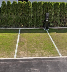 Parcheggi con stazioni di ricarica elettrica presso il resort Lubiana