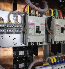 Proizvodnja električnih naprav Slovenija in tujina