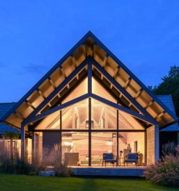 Kvalitetna lesena okna in vrata Slovenija