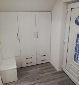 Kvalitetno pohištvo po meri Bela krajina