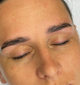 Kozmetičarka Ajdovščina