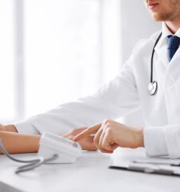 Meritev tlaka v lekarni na Štajerskem