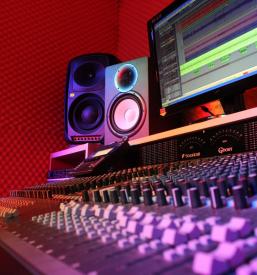 Stand up comedy dogodki po Sloveniji